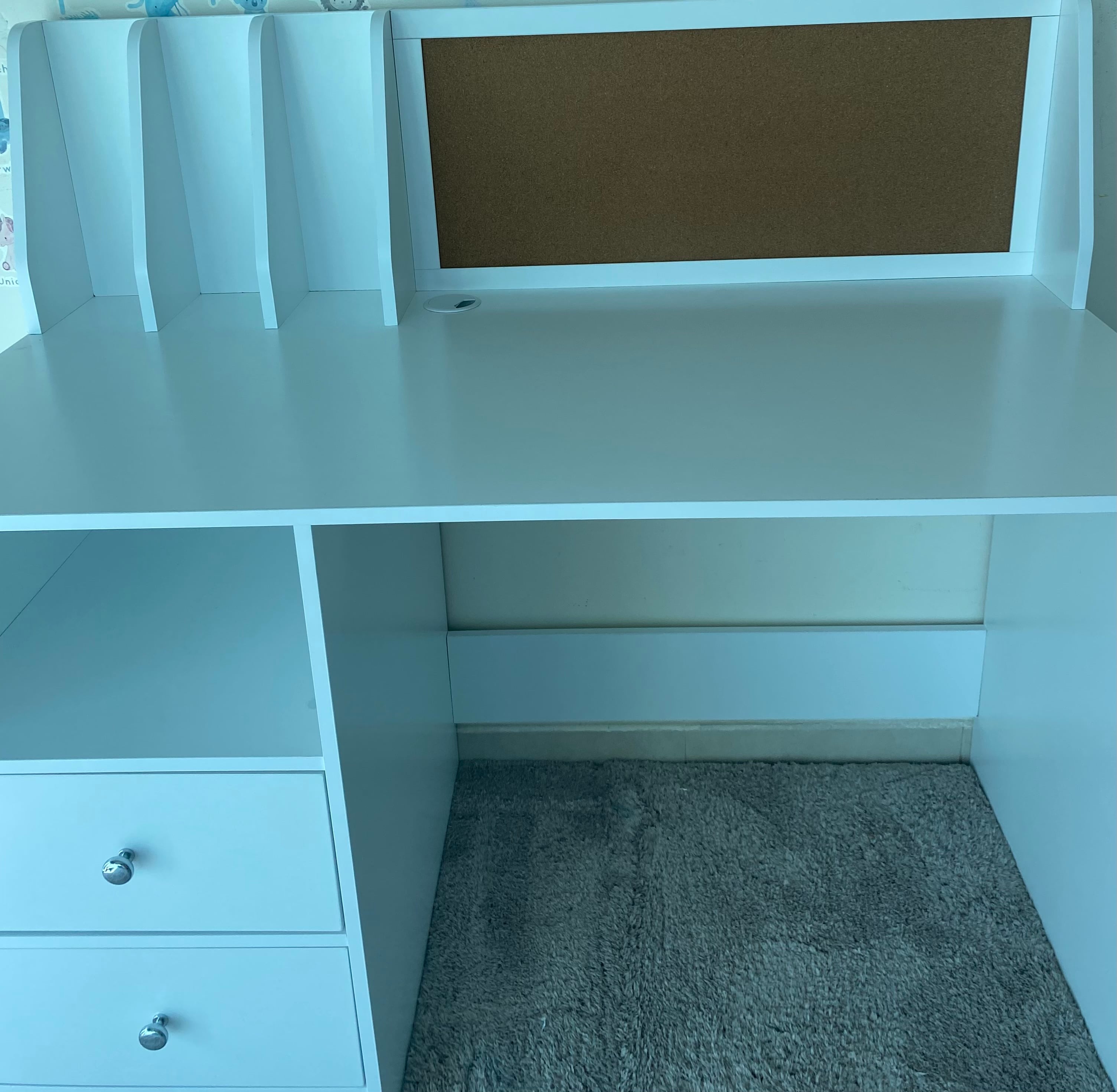 Studding desk / table  - Image 9