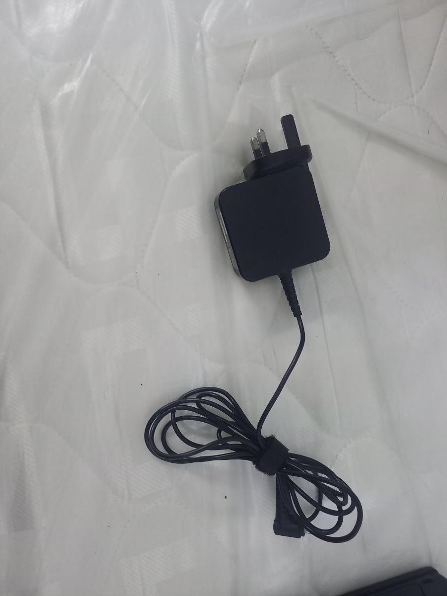 Lenova Laptop, good working condition - Image 2