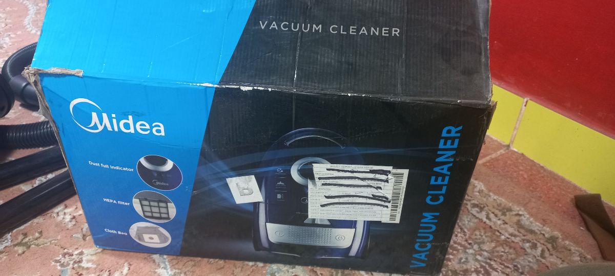 Midea vacuum Cleaner - Image 1