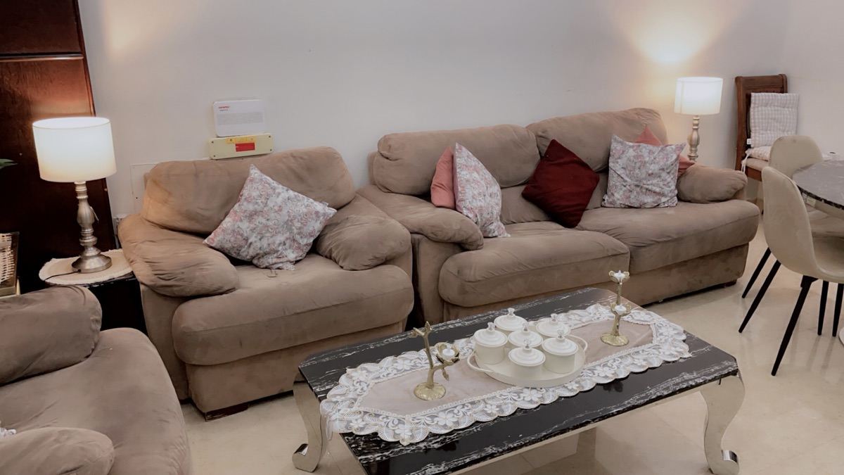 Sofa set for sale: 3-seater sofa + 2 chairs (no table included). - Image 4