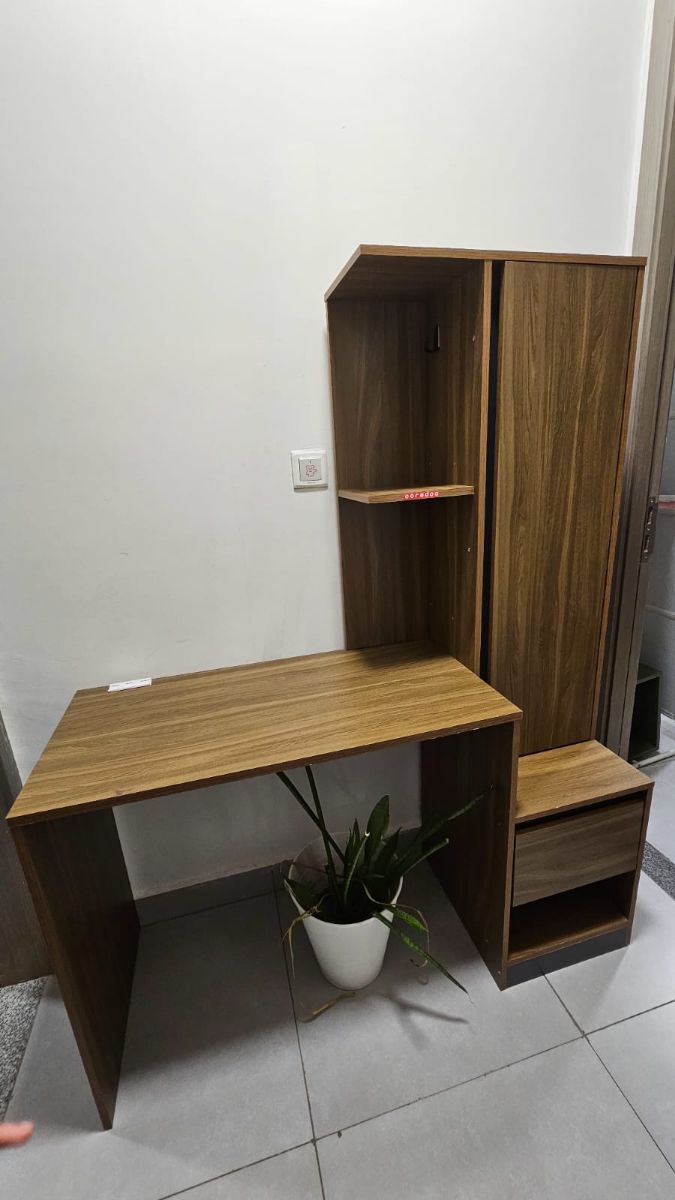 Dressing table wardrobe - Image 2