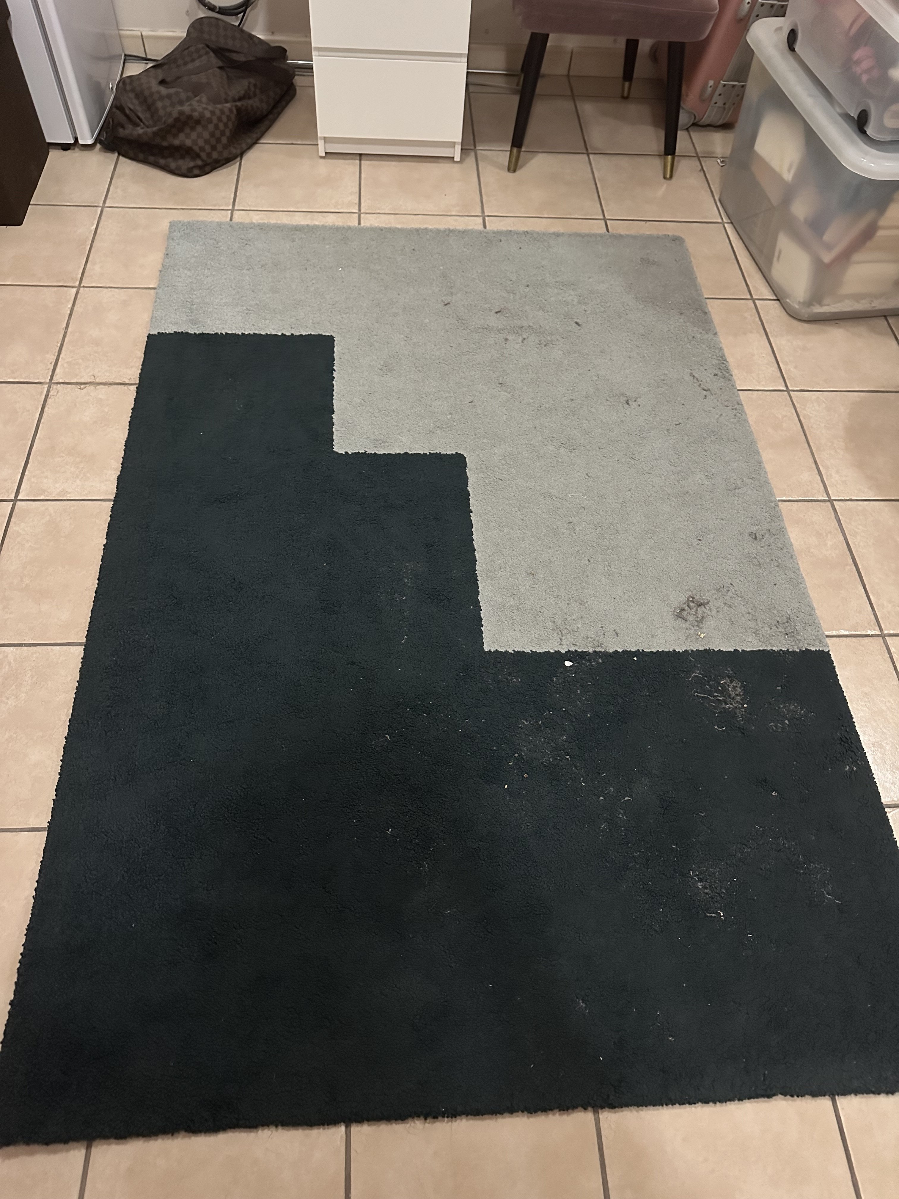 For Sale: 7 Used Rugs in Good Condition - Image 9