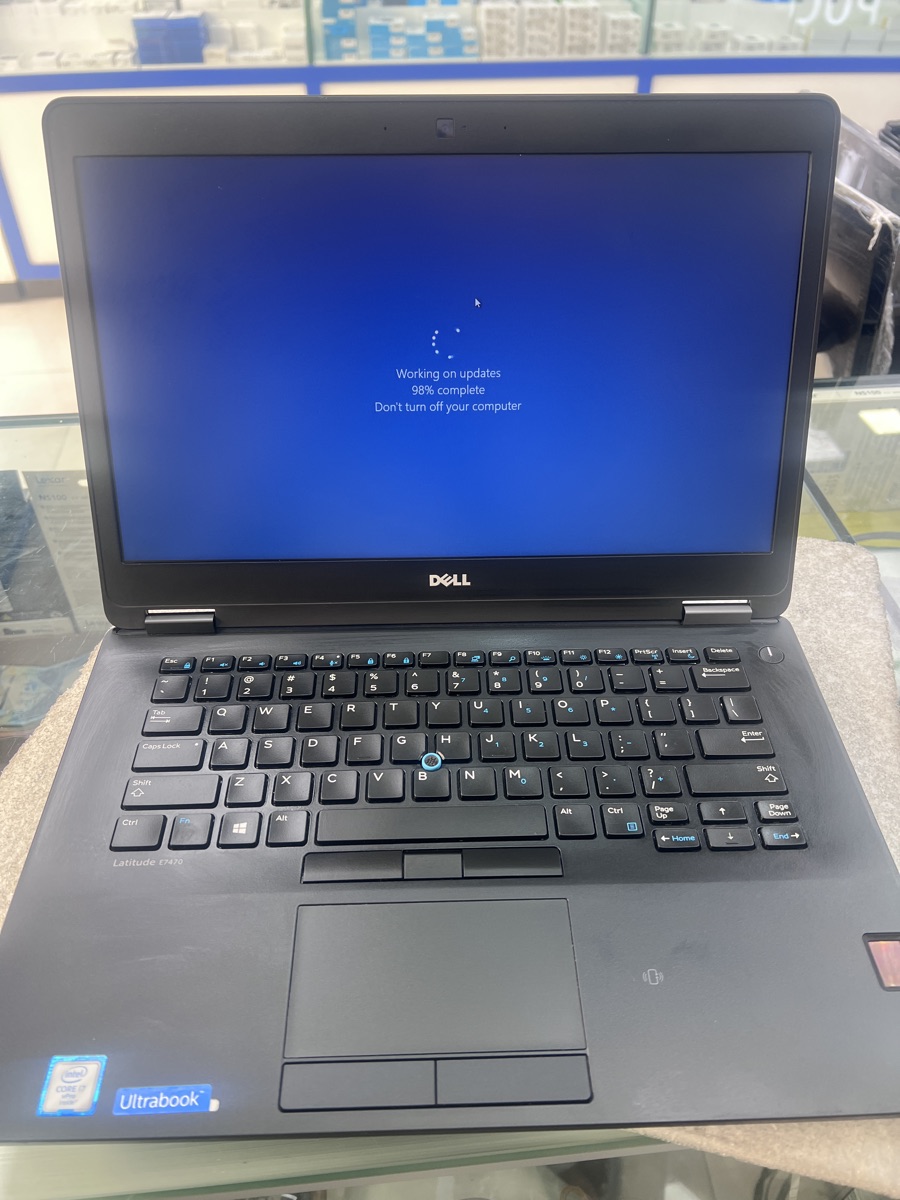 Dell Latitude E7470 - Image 6