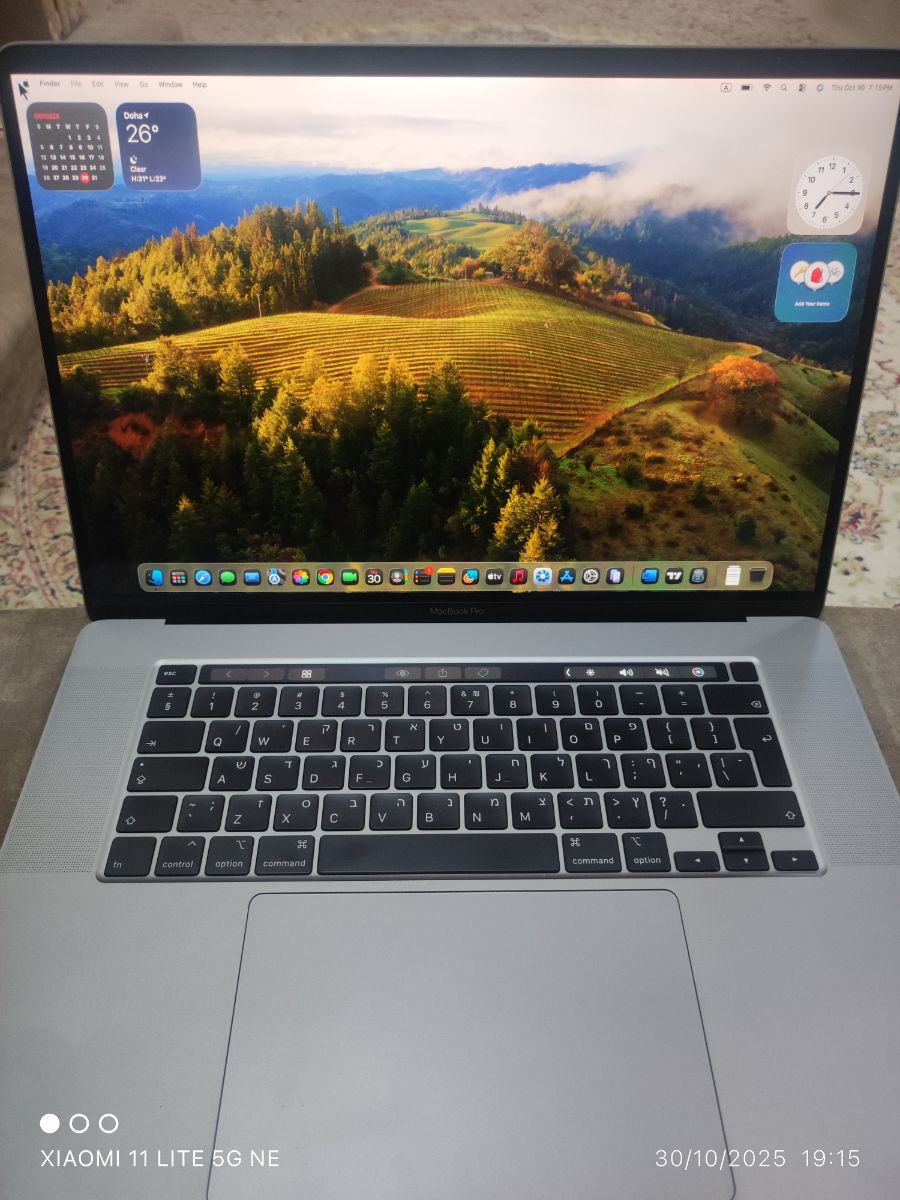 Macbook pro 16 inch i9 processor with touch bar - Image 3