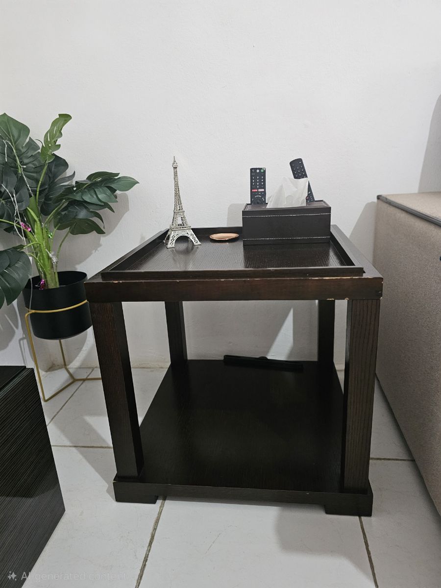 Stands and tables - Image 2