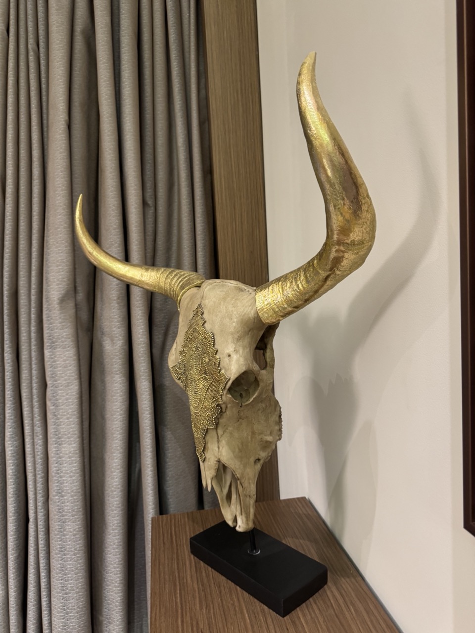 BULL skull decoration gold - H 82cm - Image 2