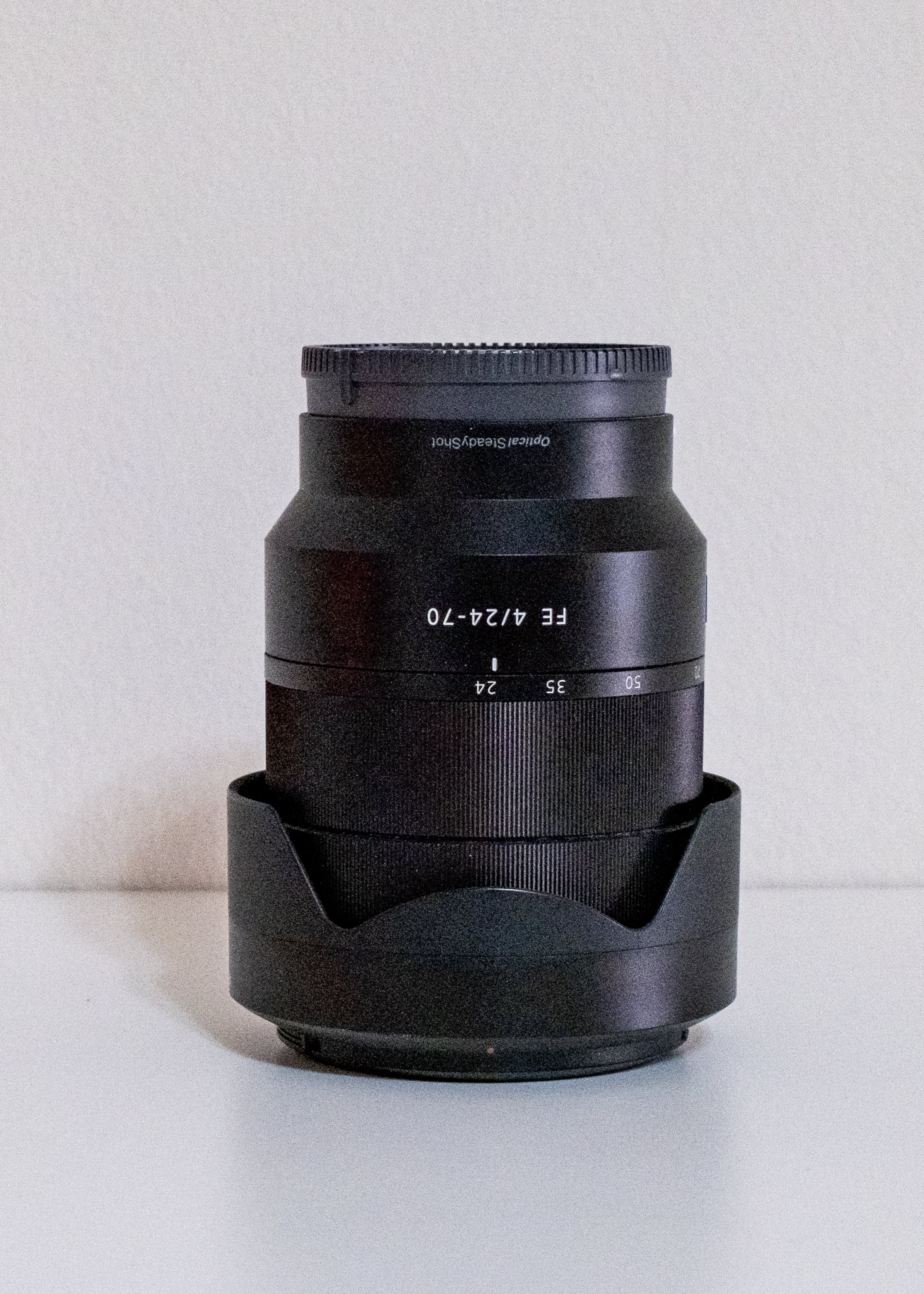 Sony Zeiss 24 - 70mm f/4 lens for sale - Image 2