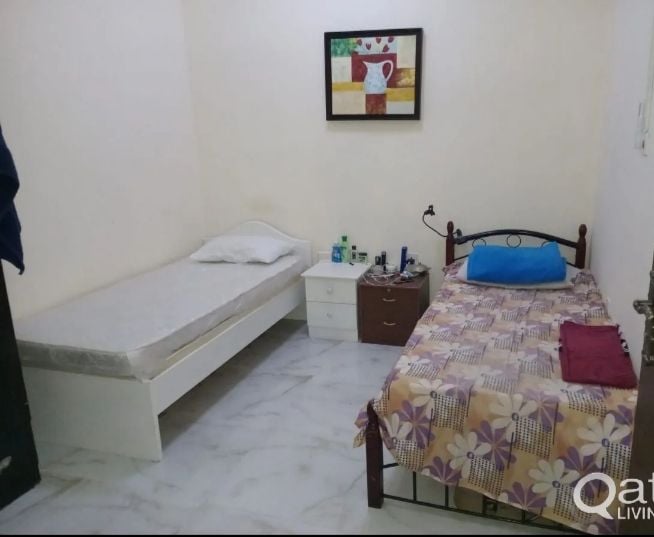 Room - Image 3