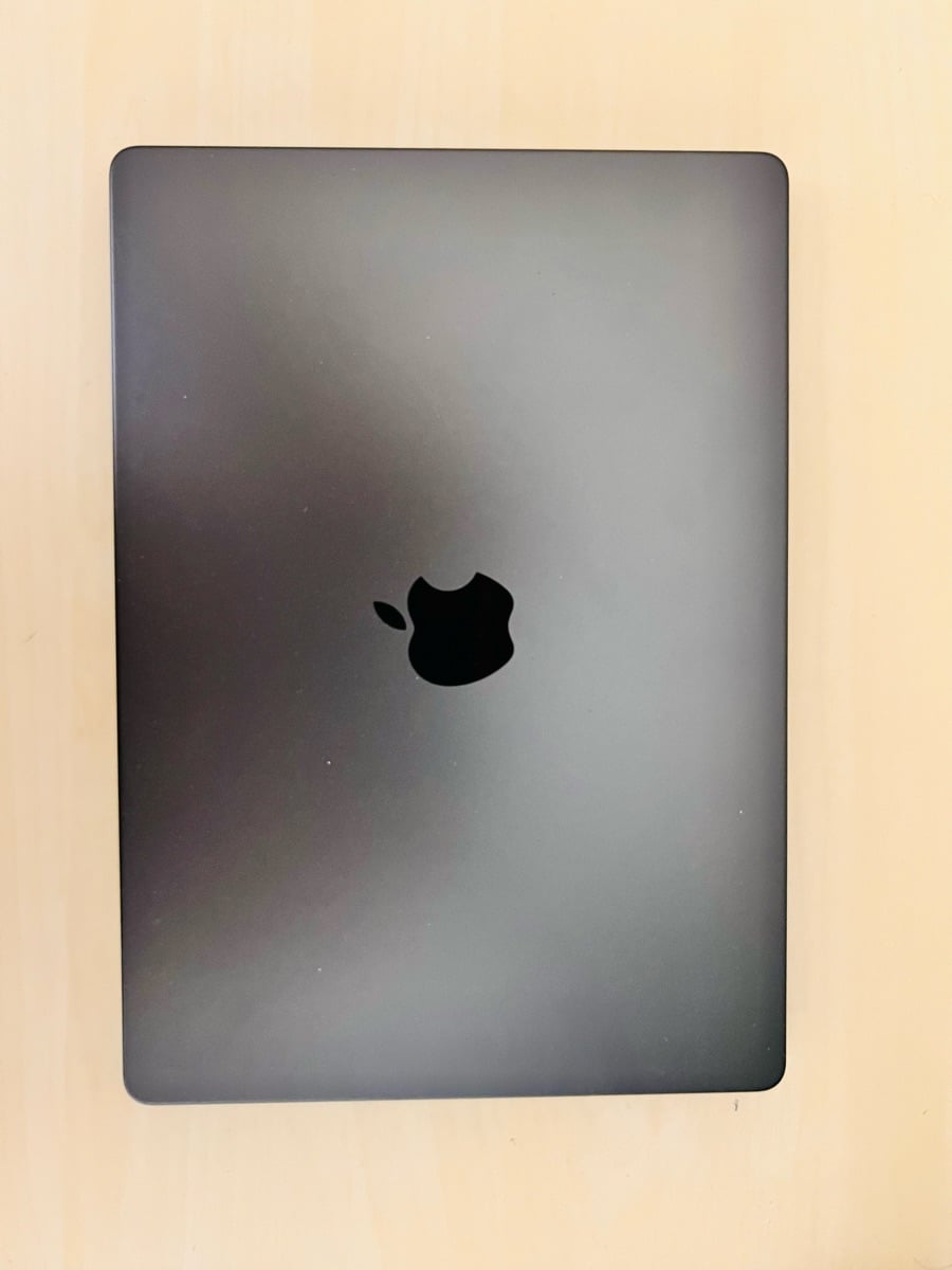 MacBook Pro - Image 3