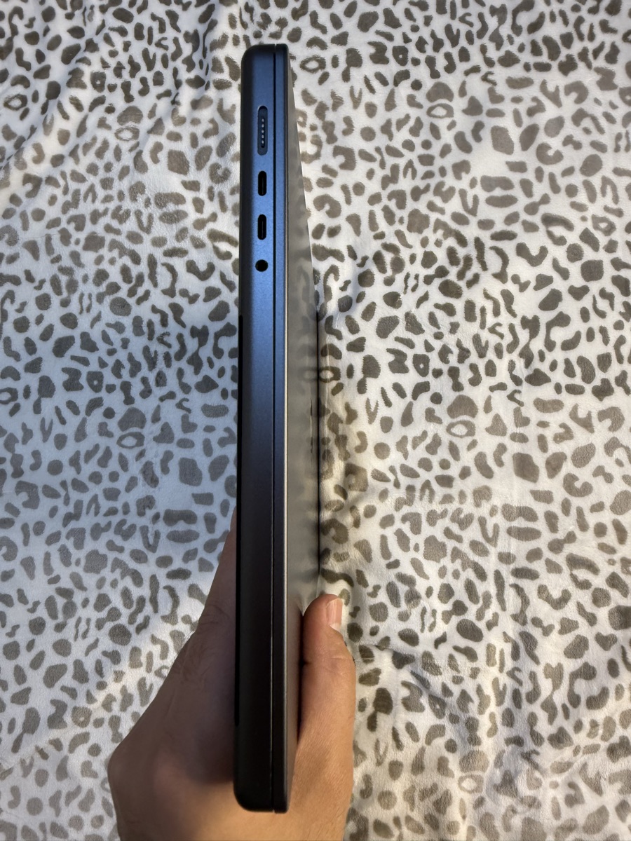Macbook pro m4 max - Image 4