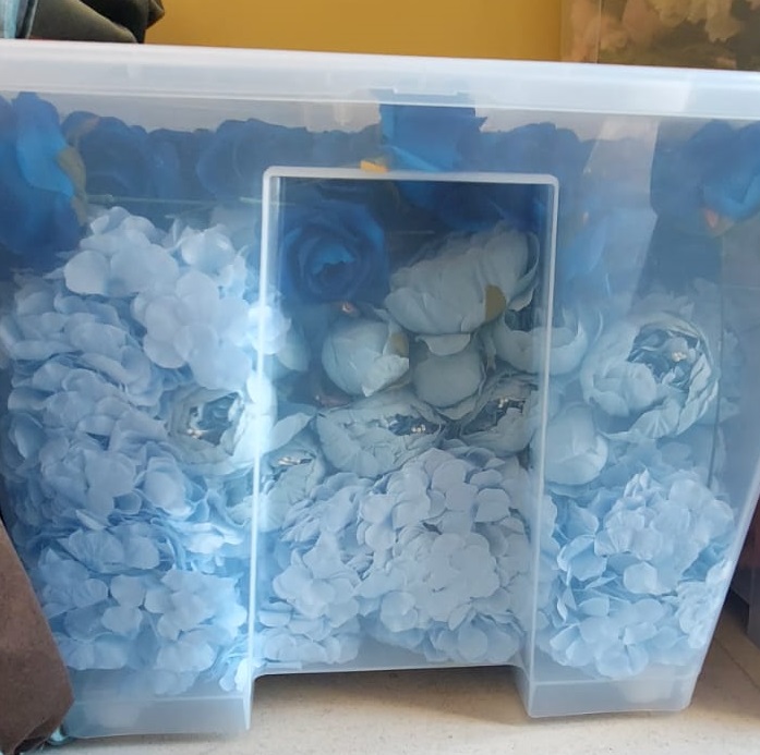 FOR SALE - DECOR ITEM SETS (NEW) & FLOWERS (USED) AS PER THE PICTURE - Image 10