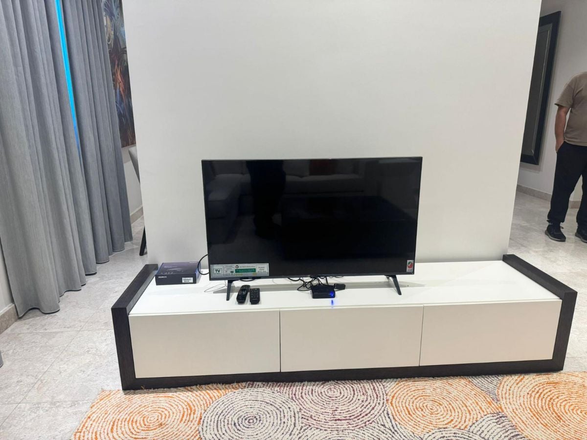 Qatar Airways Furniture available - Image 2