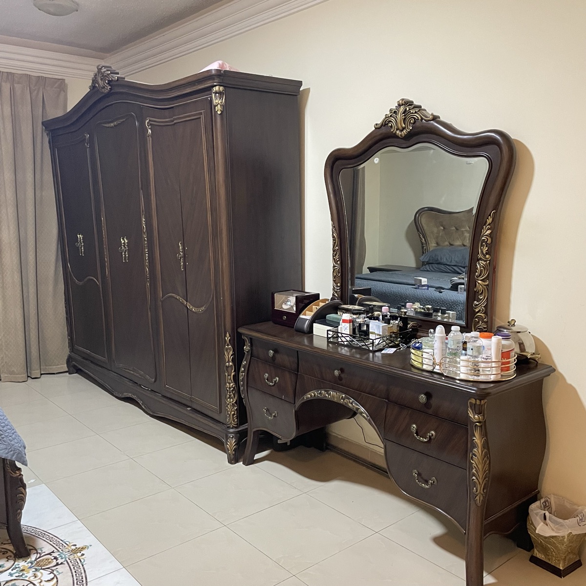 High Quality Solid Wood Bedroom Set - Image 4
