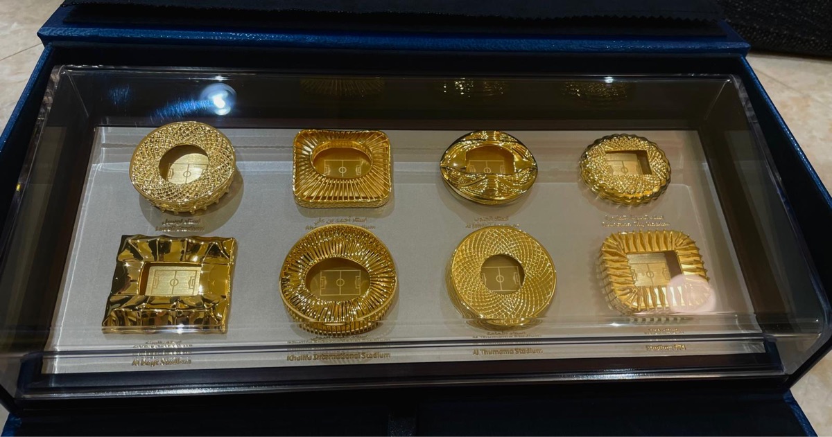 Qatar 8 stadiums Gold plate set - Image 3