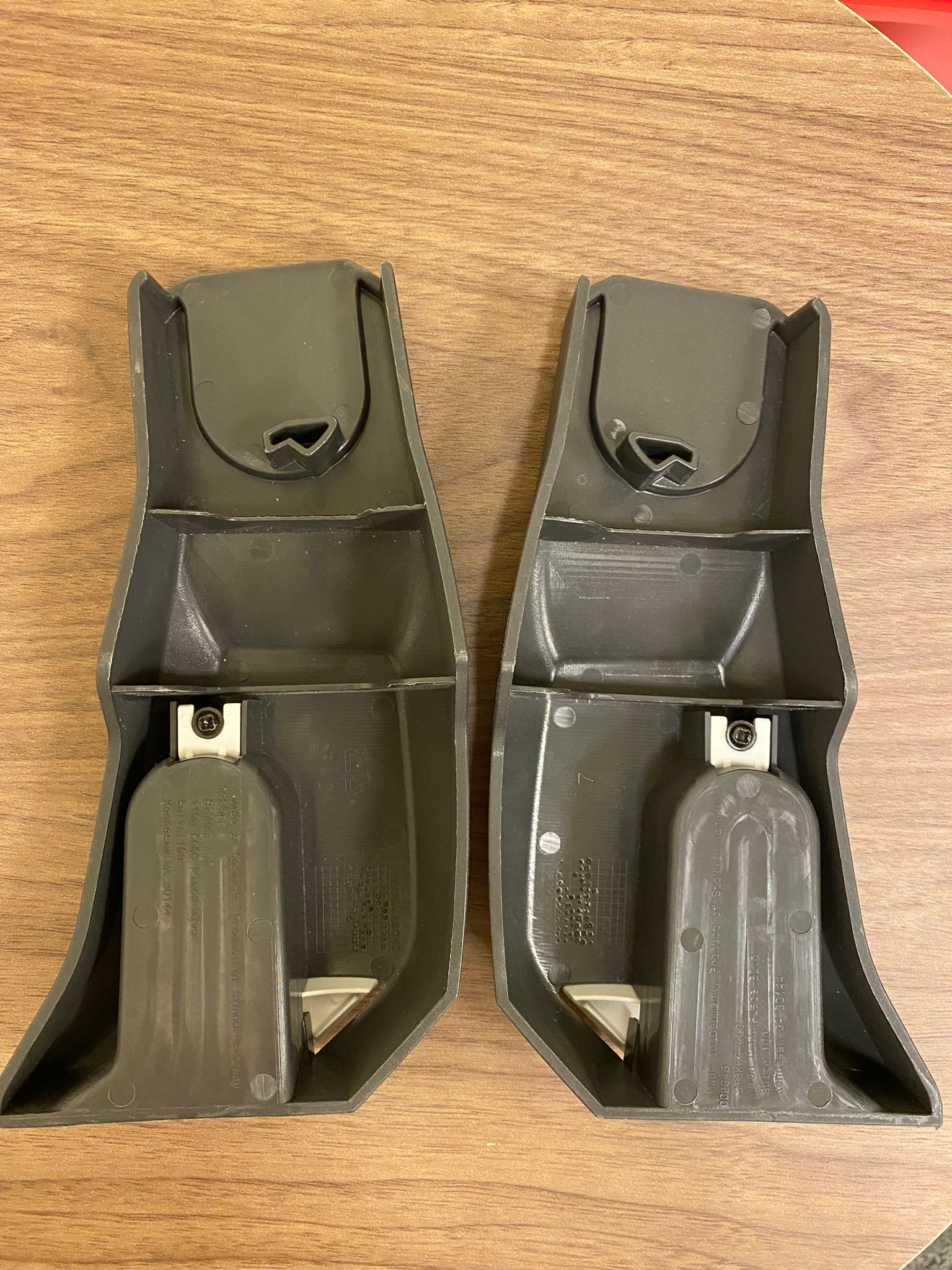 Stokke Xplory Car Seat Adaptor for Maxi Cosi Cabrio - CabrioFix - Image 2