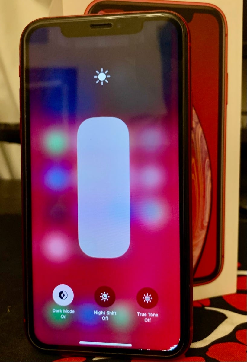iPhone XR - Image 6
