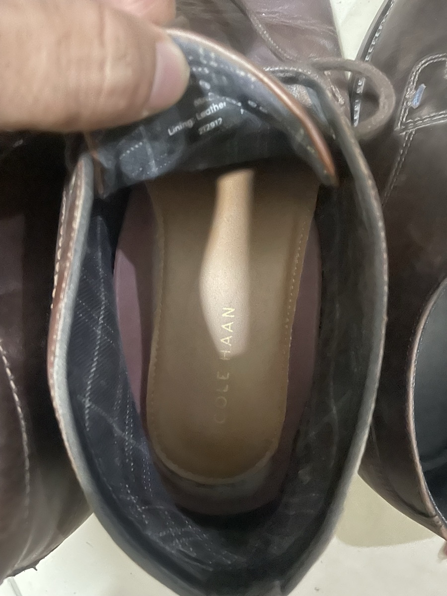 Cole haan shoes size 42 - Image 4