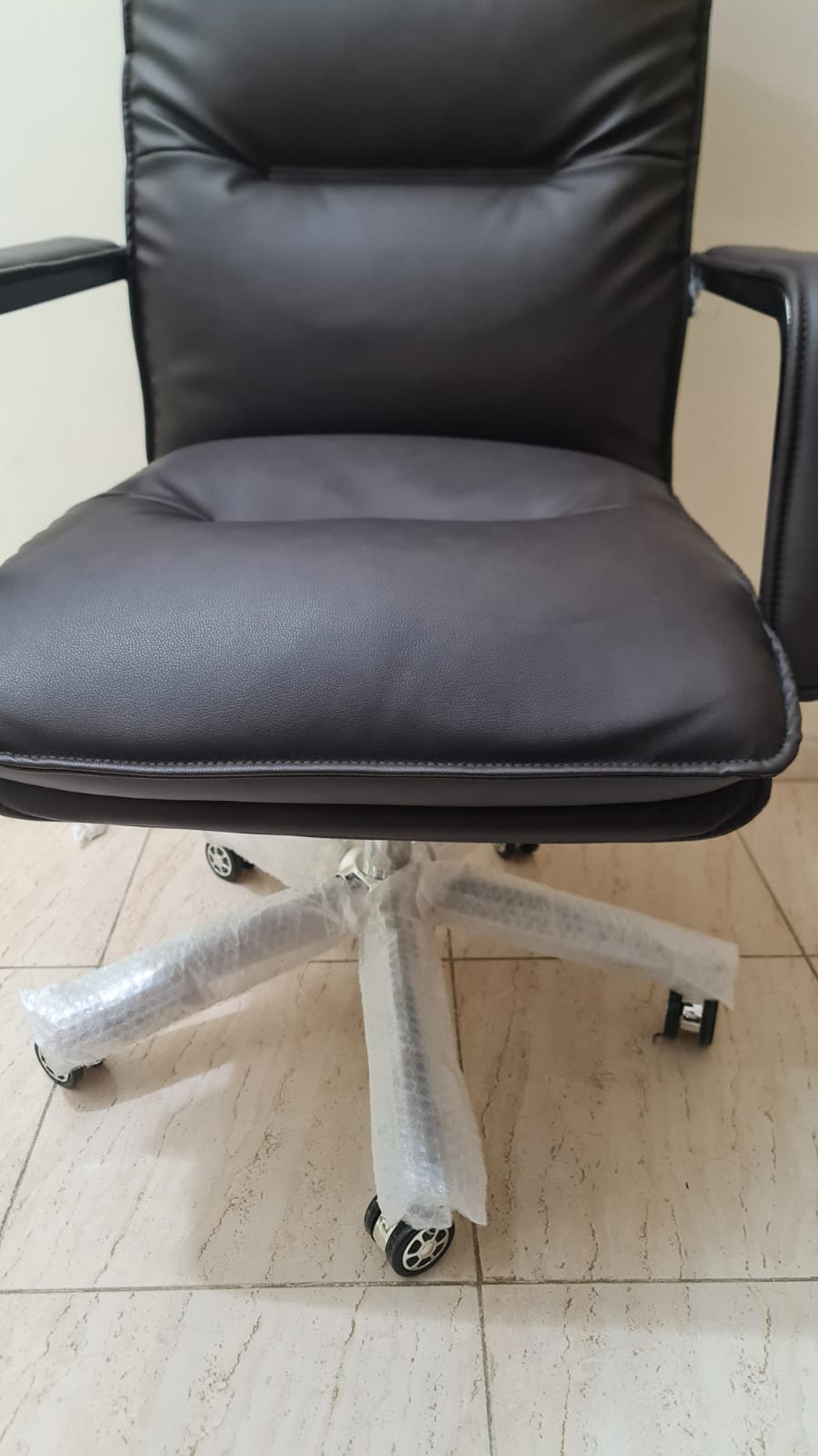 Executive Office Chair NEW - Image 4
