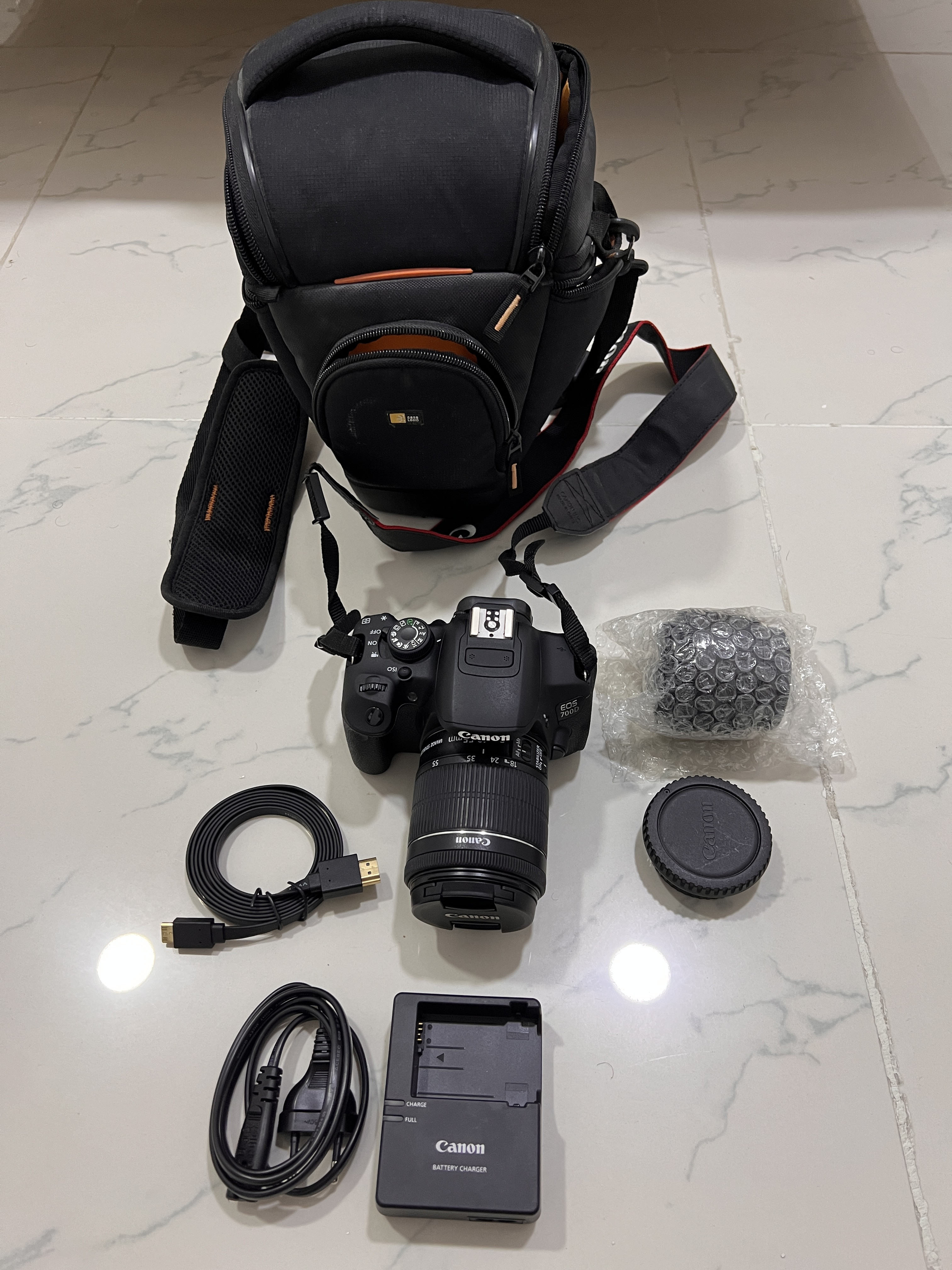 Canon DSLR 700D 18-55mm Lens with extra 50mm Lens - Image 6