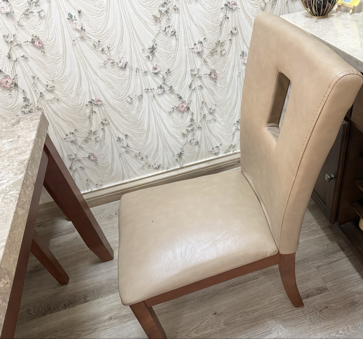 Dining table - Image 7