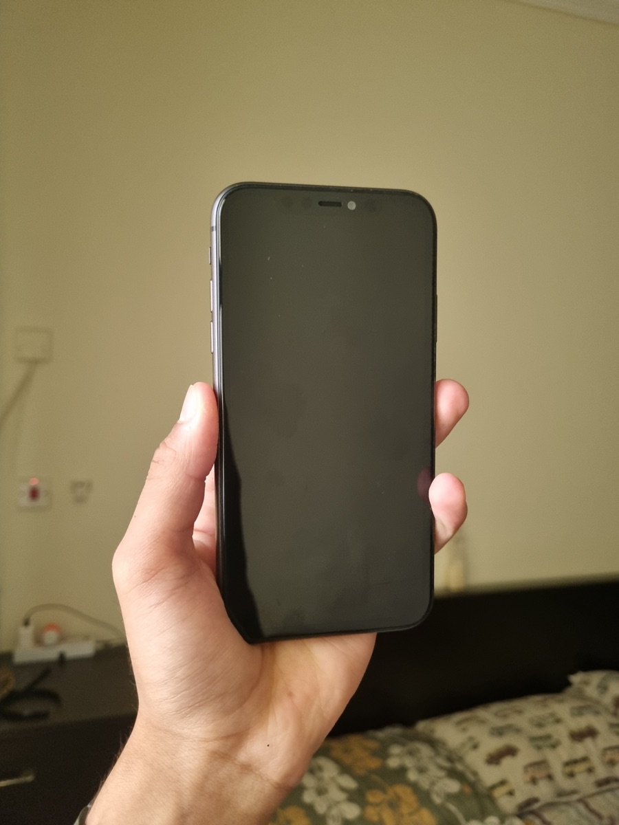 iPhone 11 - Image 3