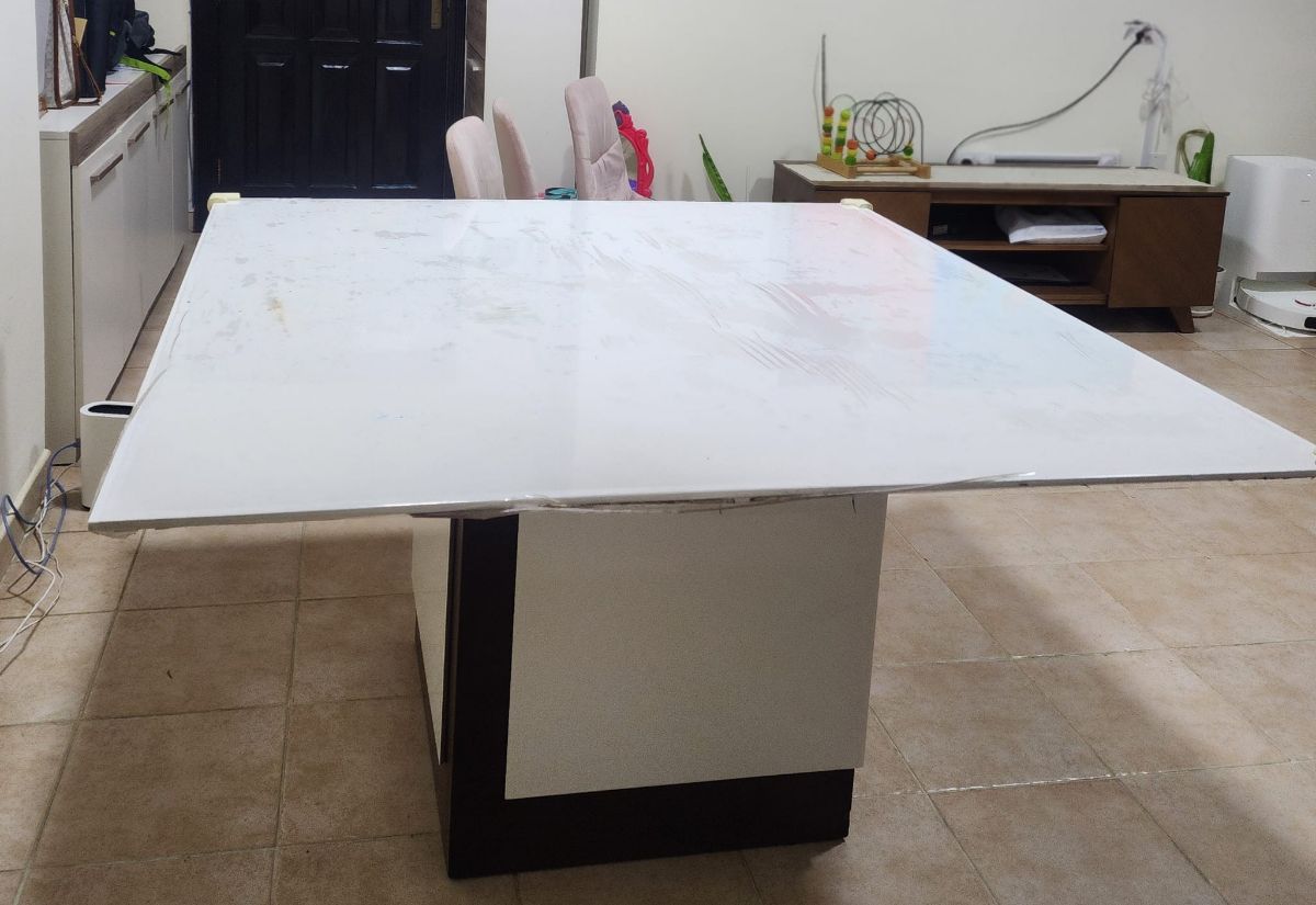 White square dining table and 6 chairs - Image 2