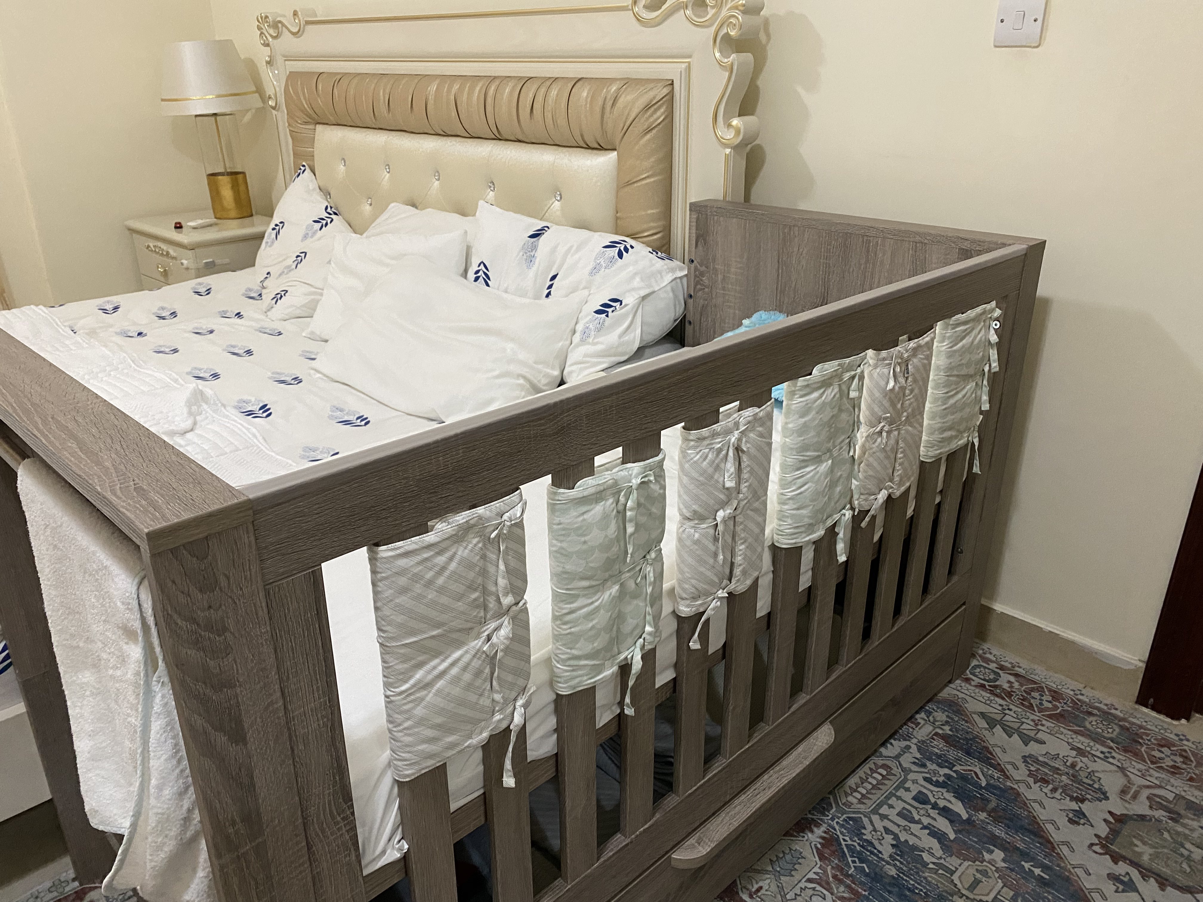 Mamas & Papas baby cot with mattress (used very little) - Image 1