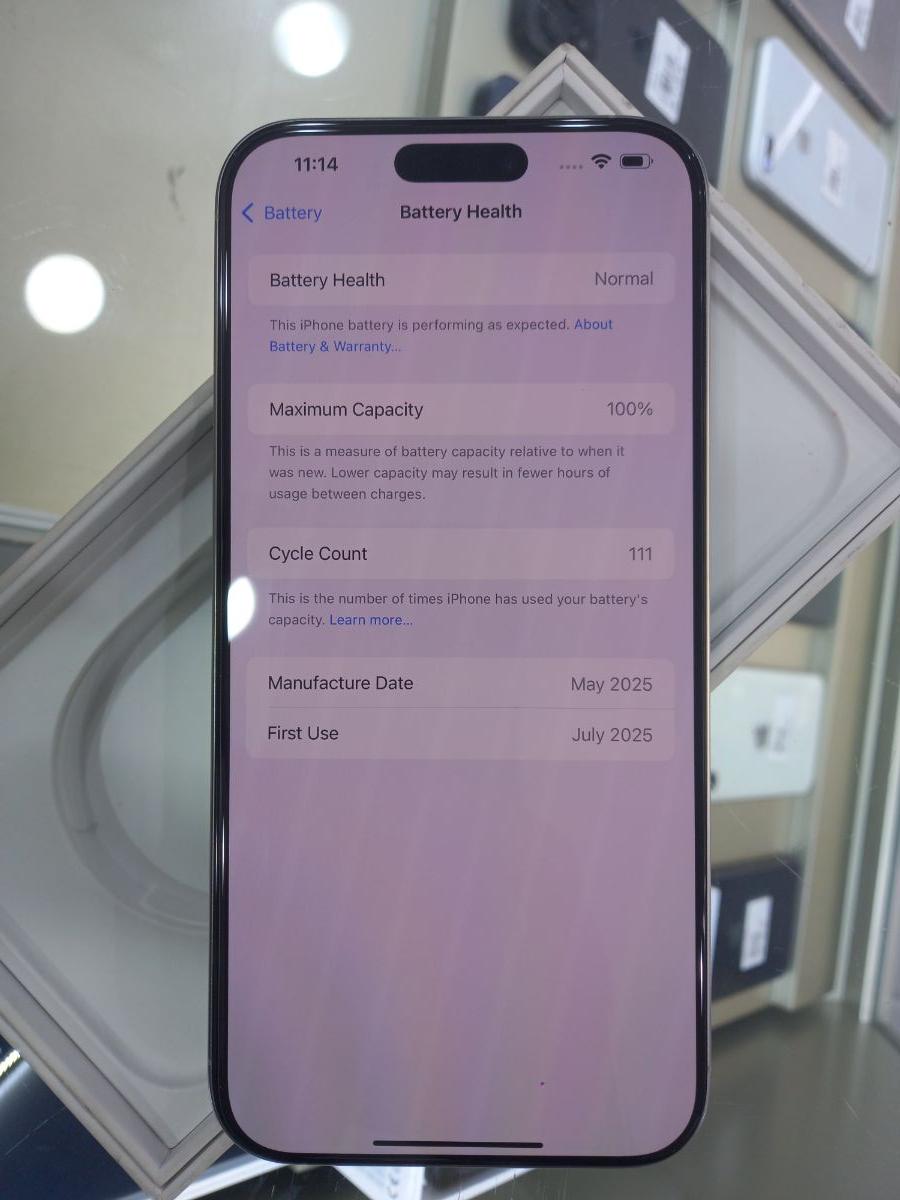 Iphone 16promax 256gb white titanium used - Image 5