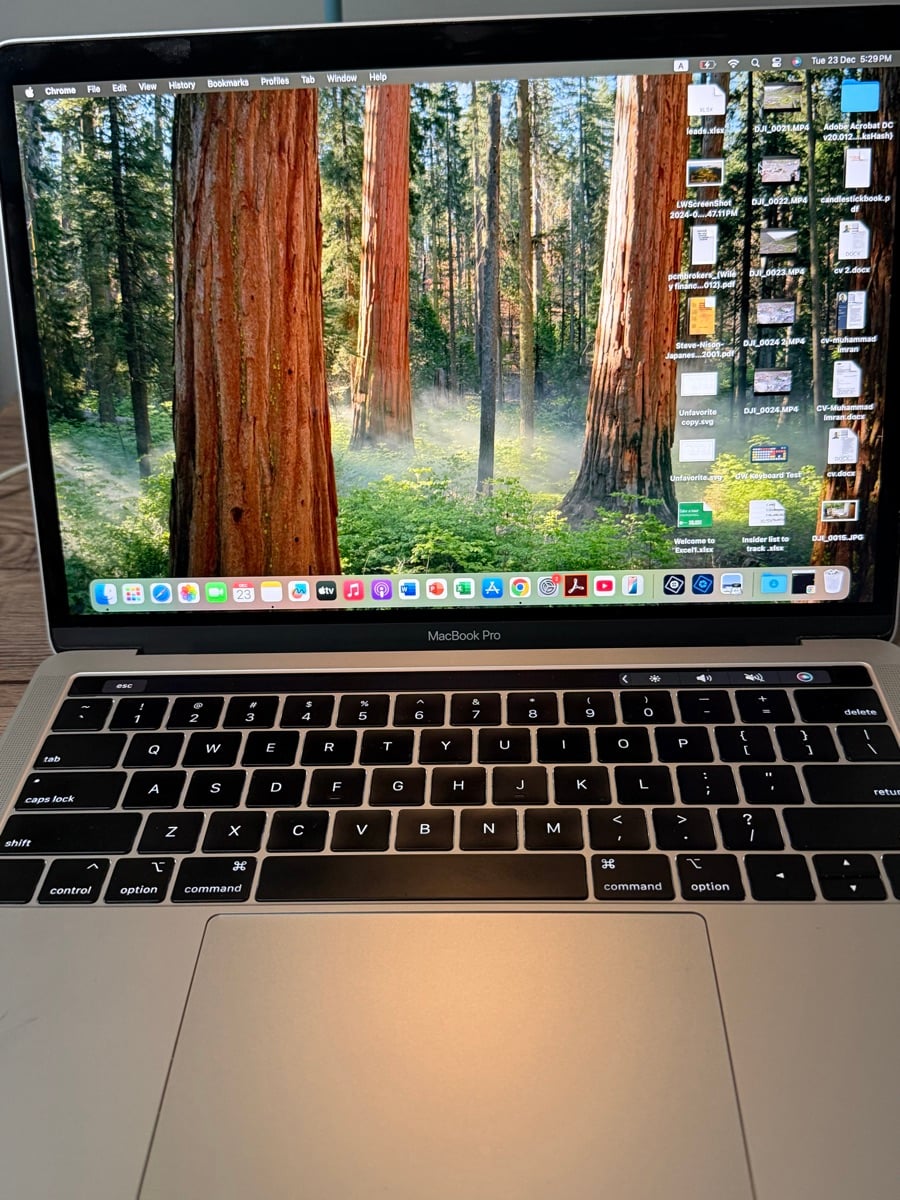 MacBook pro 2019 - Image 5