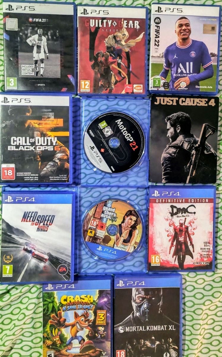 Ps5 and ps4 games cd - Image 1