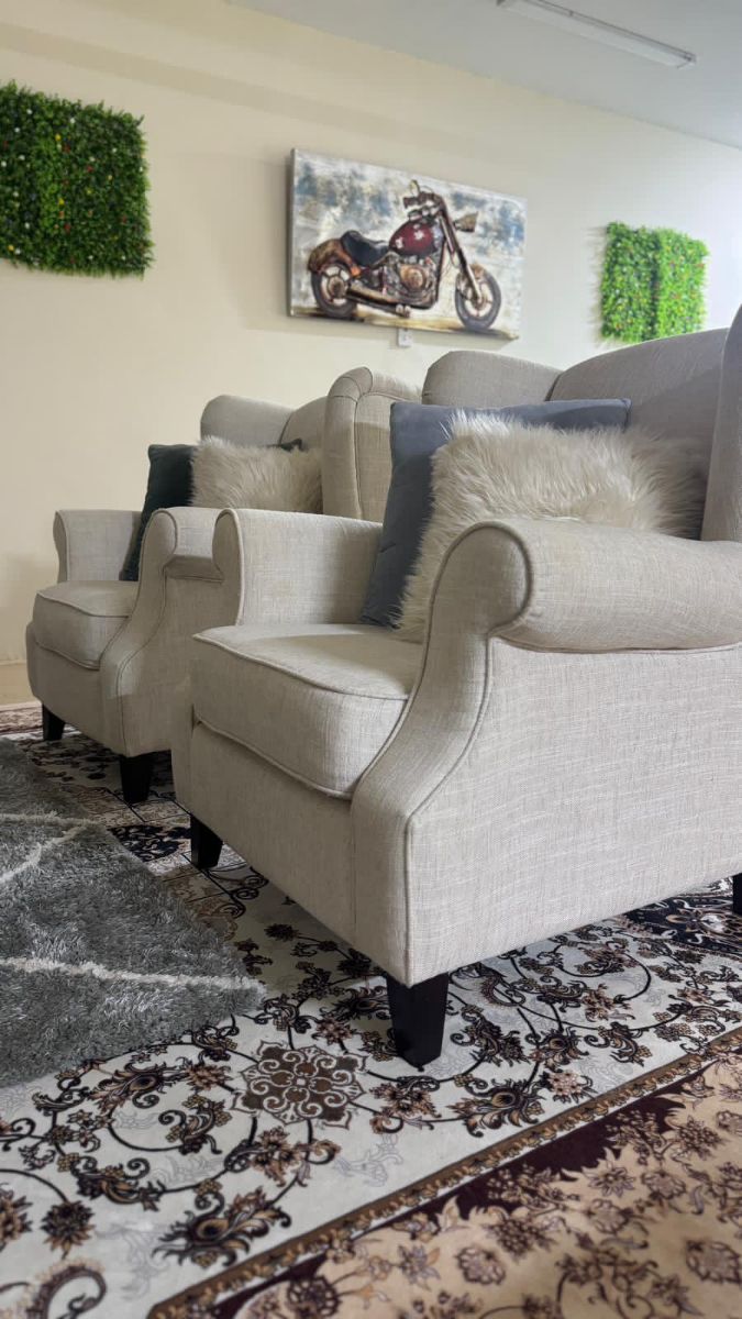 Full brend new home center sofa set for  sell i give u good price call or what's app- 71532454 - Image 4