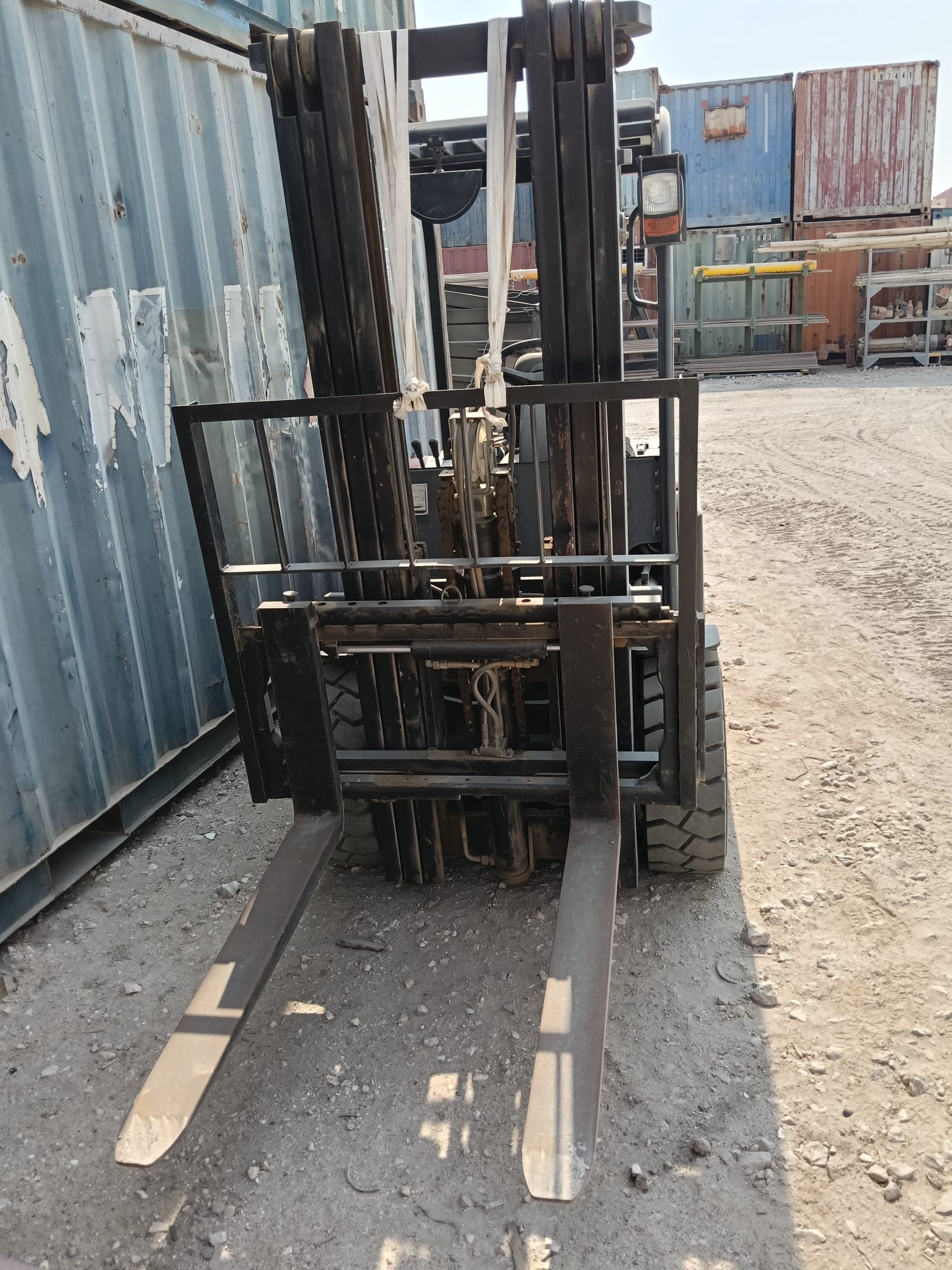 Electric Forklift - Image 2