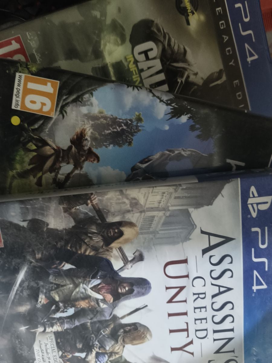 Playstation 4 slim - Image 1