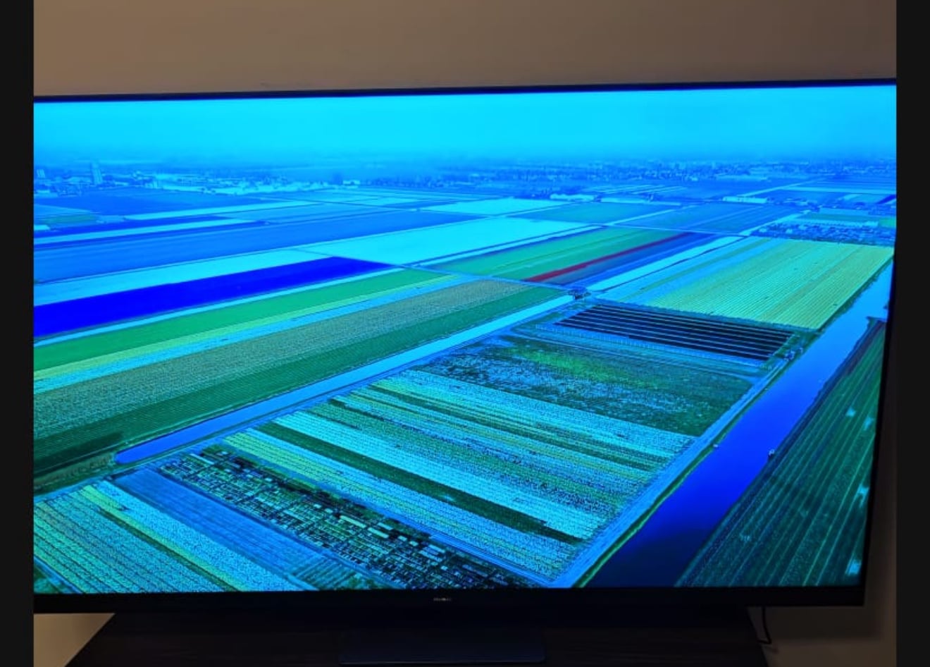 Hisense 75’ ULED Tv - Image 3