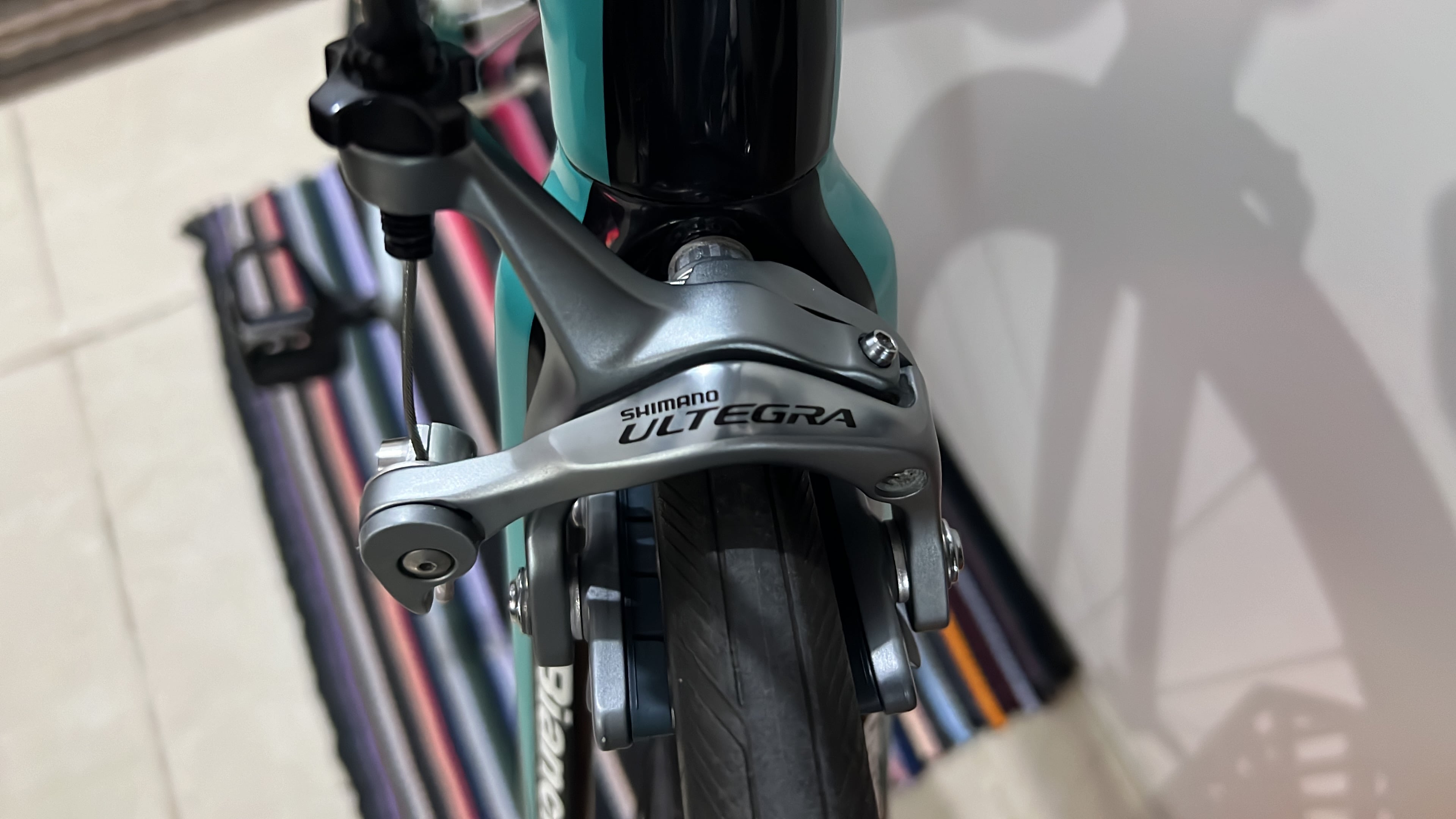 Bianchi Vertigo Full Carbon Ultegra group sets - Image 2