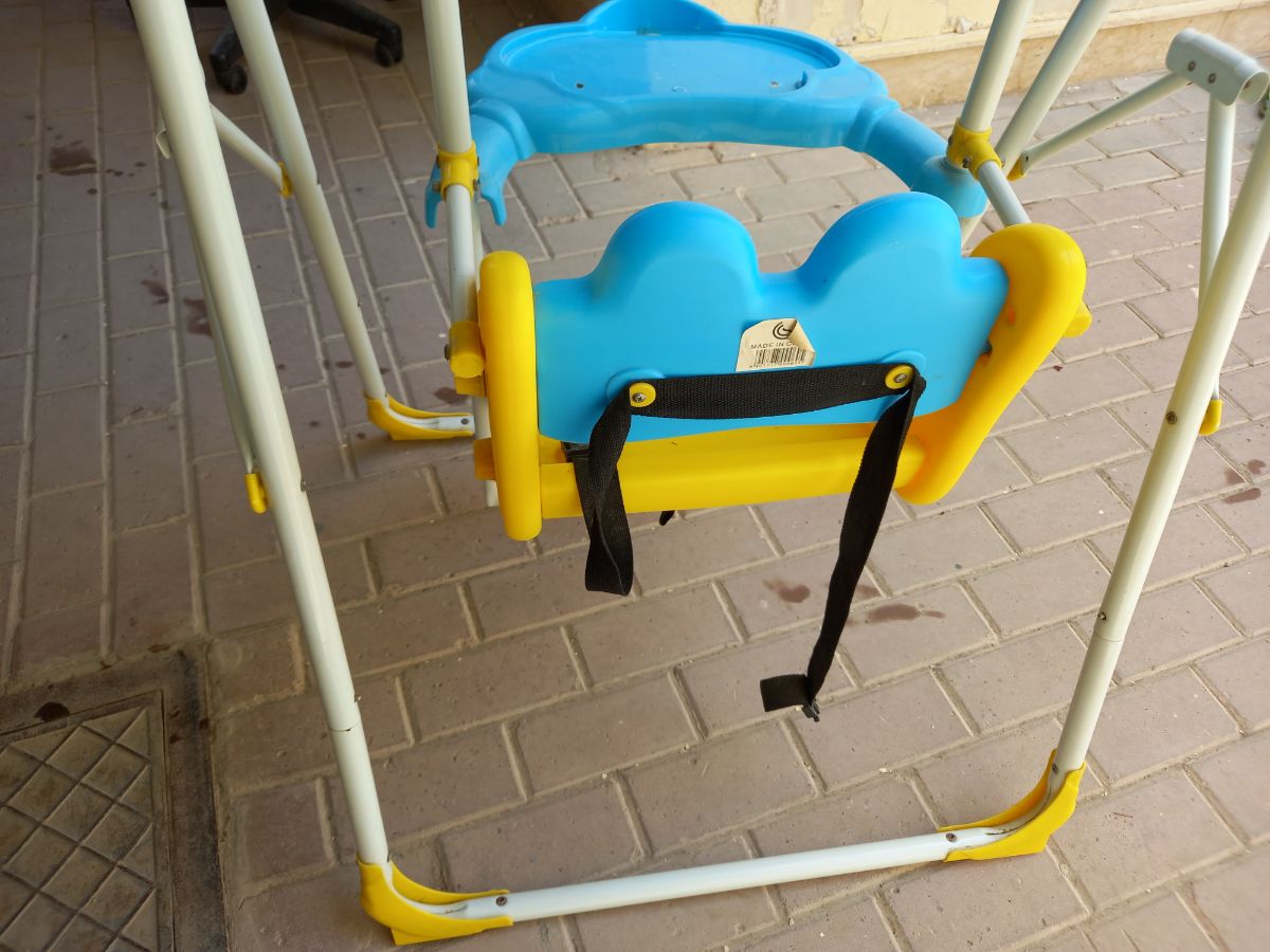 Strong Baby swing in good condition - Image 5