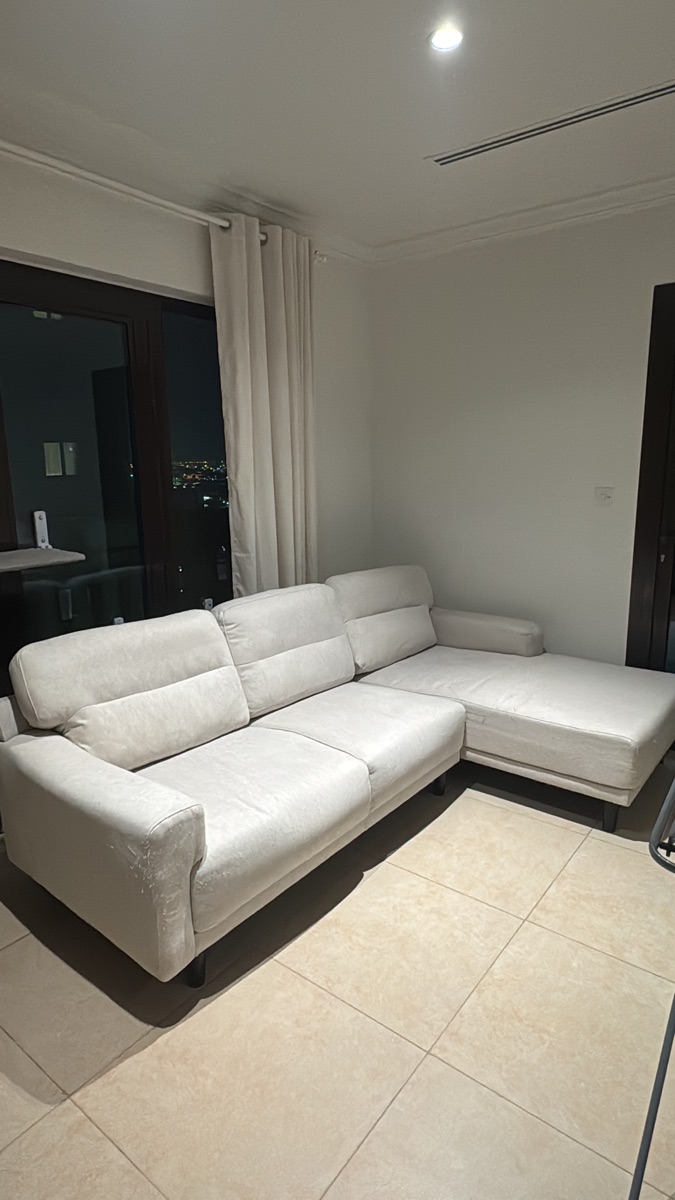 2 seats sofa + chaise - Image 1
