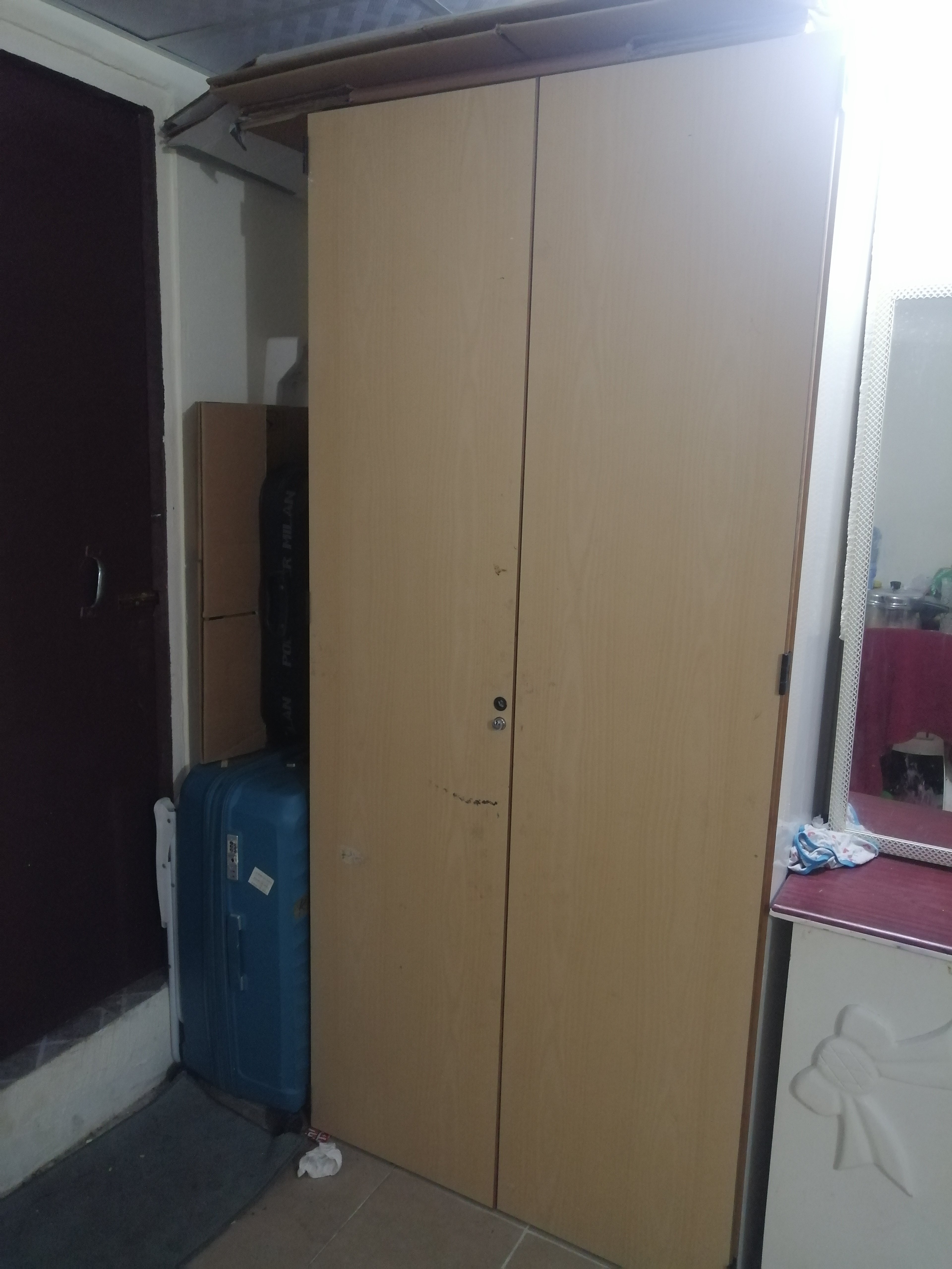 2 door Wardrobe very good condition (plywood)  - Image 4