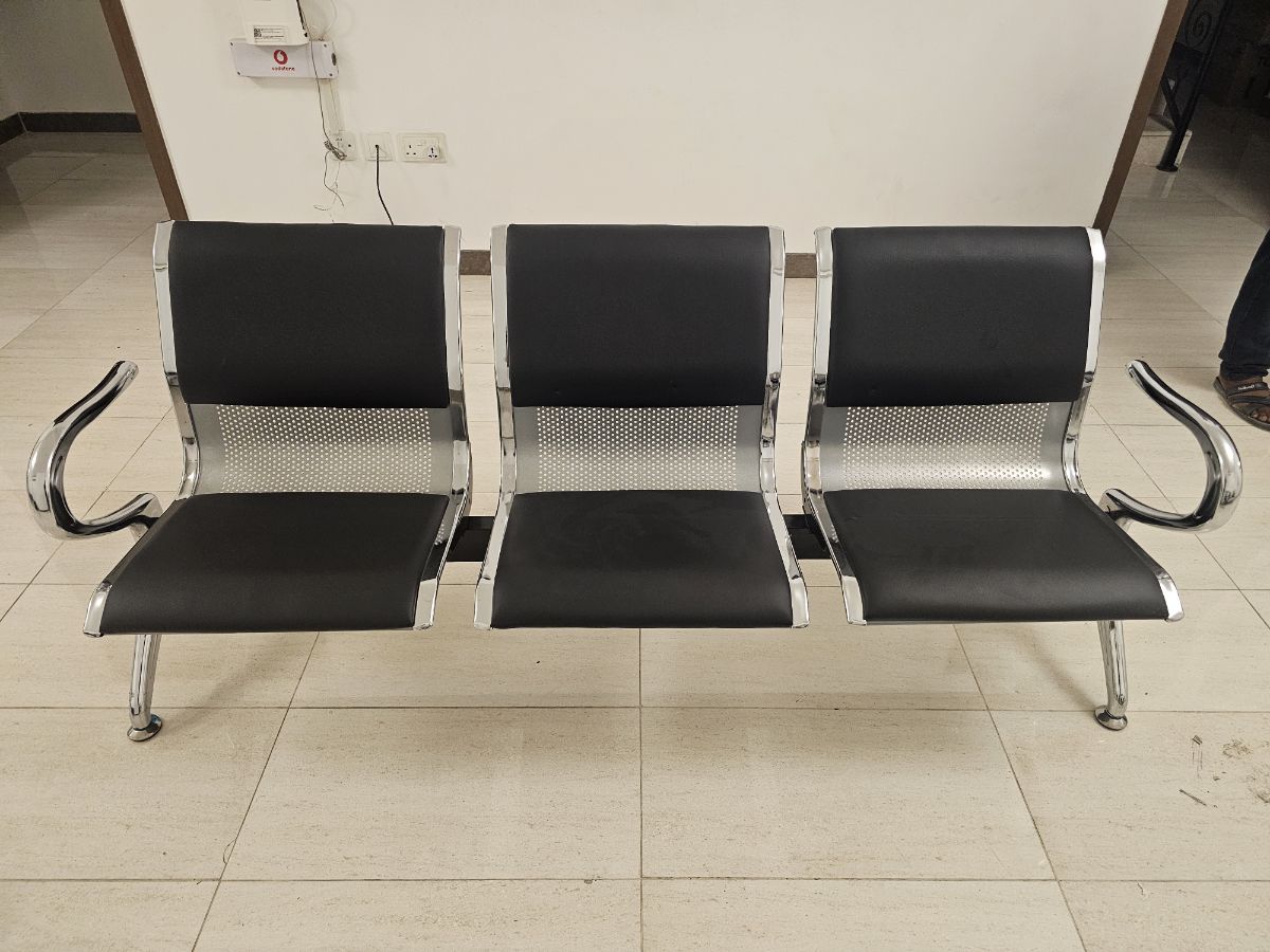 Reception Bench 3-Seat Waiting Room Chairs with Armrest Steel Guest Chair Reception Chair for Office - Image 1