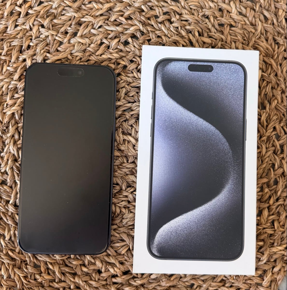 iPhone 15 pro max 256g - Image 3