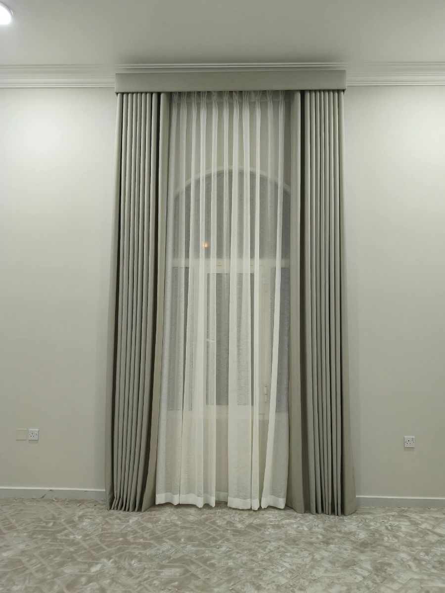 Curtain and sofa carpet - Image 8