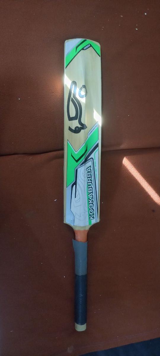 Cricket bat - Image 2