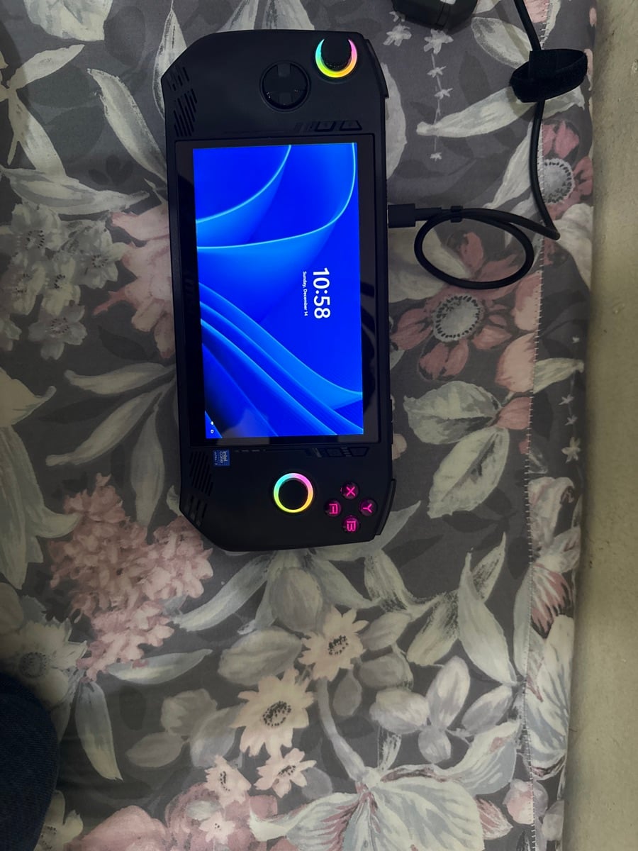 MSI Claw A1M Ultra 7 - Image 2