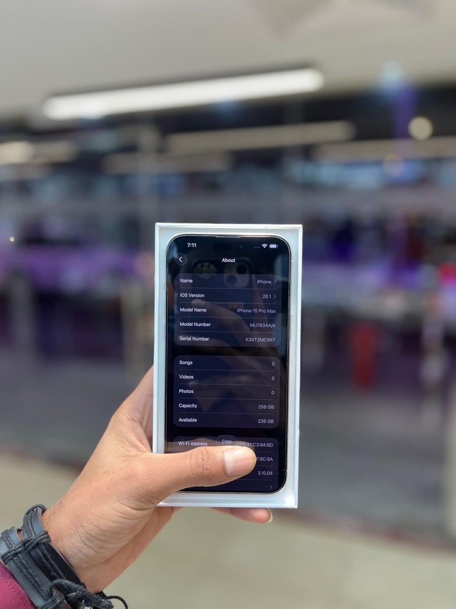 I PHONE 15 PRO MAX WHITE 256 - Image 1