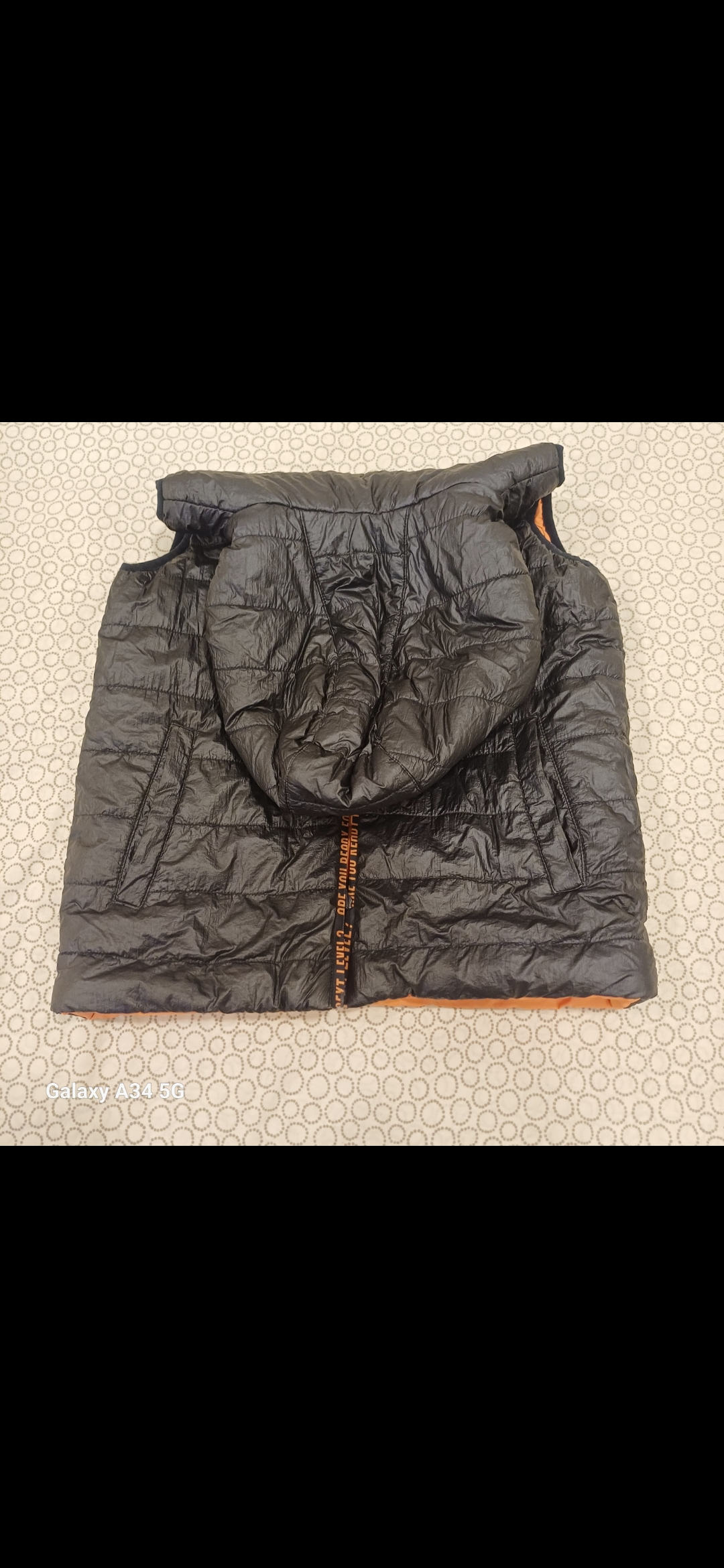 Winter clothes jacket boys 8 to 10 each 25 - Image 2