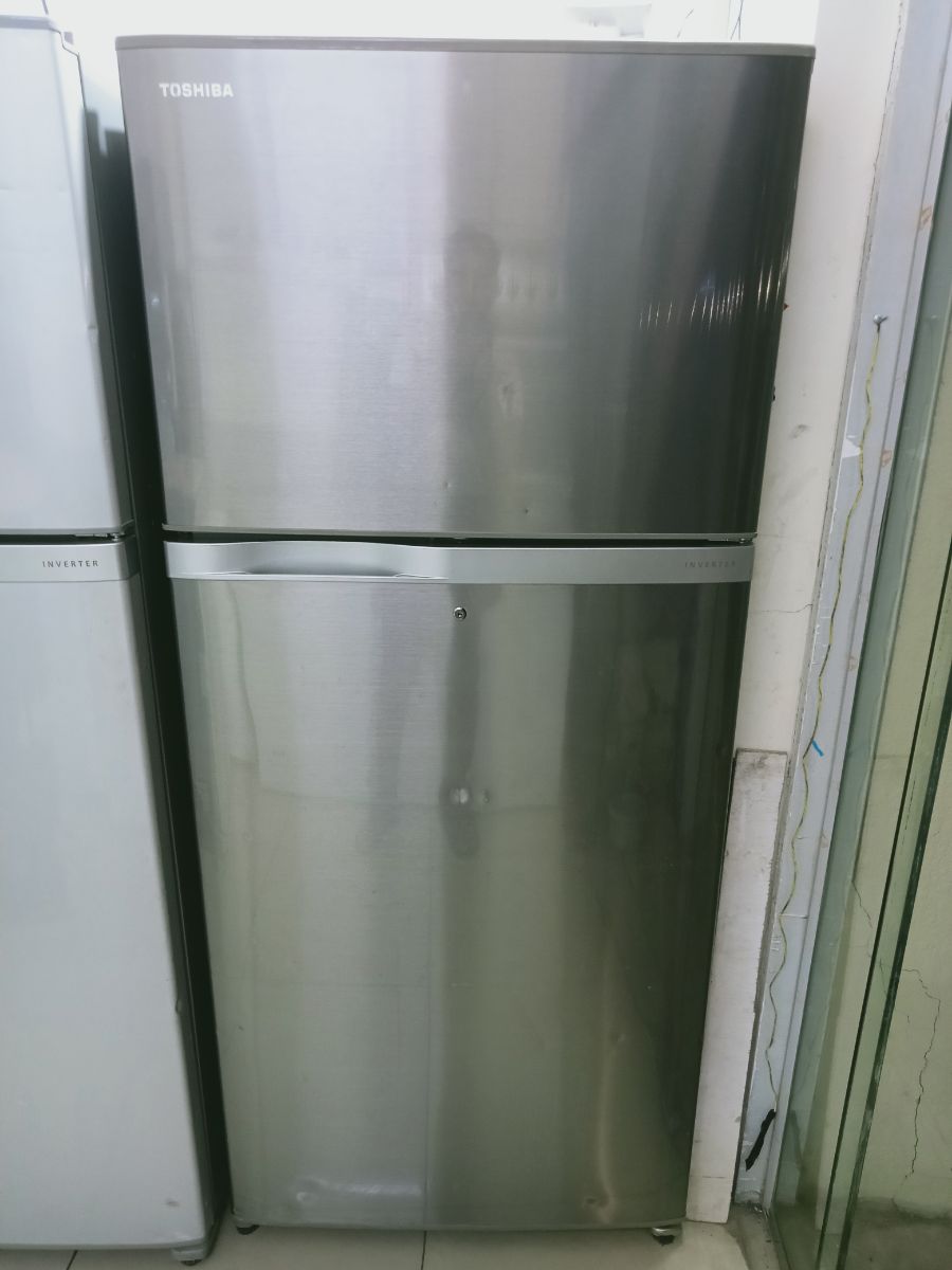 Toshiba refrigerator available for sale - Image 2