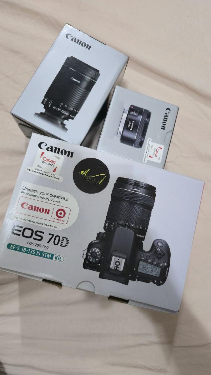 Canon 70 D camera with Lenses - Image 15