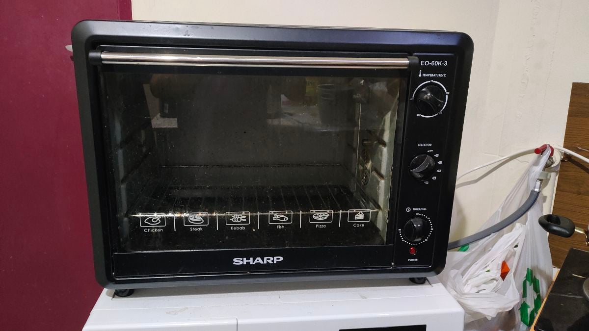 Electric oven - Image 1