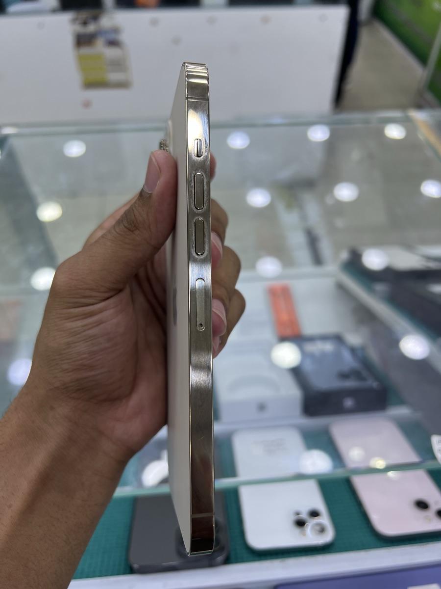 iPhone 13pro max - Image 4