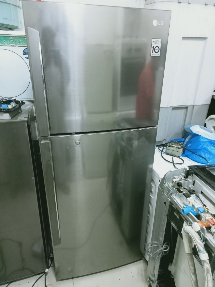 LG inverter refrigerator for sale - Image 2